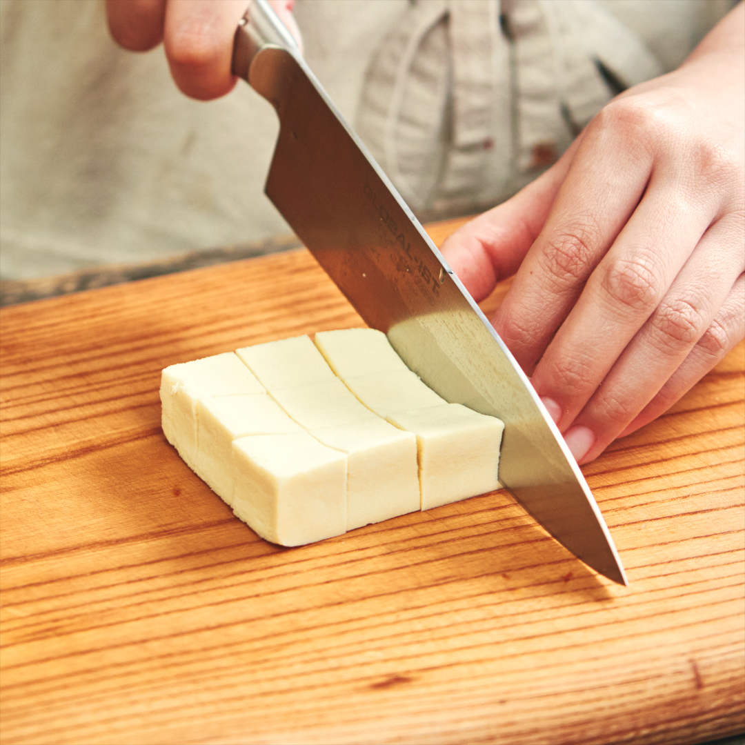 白味噌で減塩対策 小松菜と高野豆腐の味噌汁 ぶるキッチン