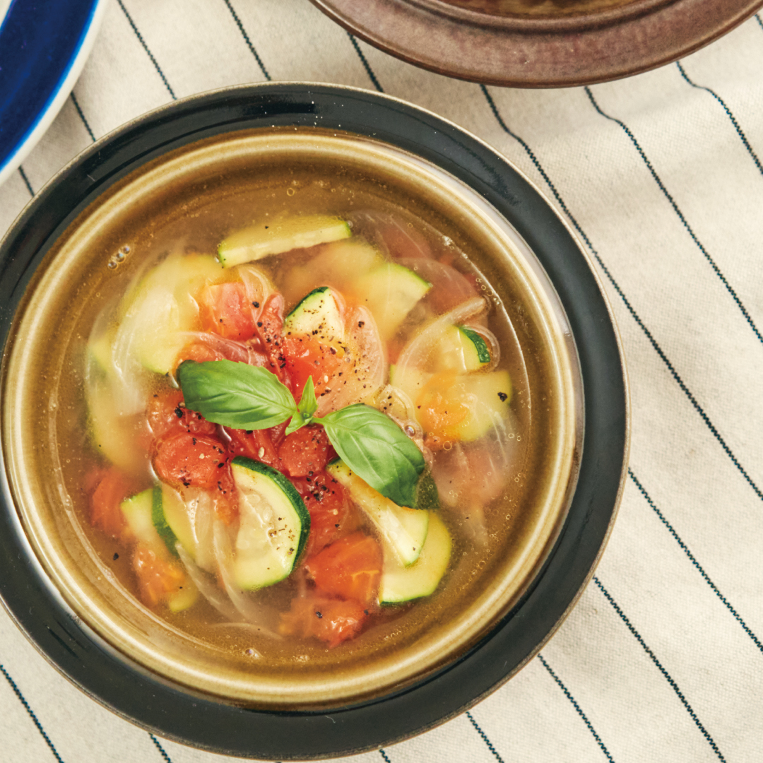 旬の野菜で！ズッキーニとトマトのスープ